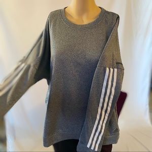 Adidas women’s gray crew neck sweatshirt size XL NWT